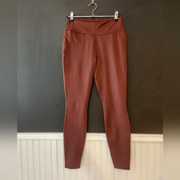 Duluth zipper pocket leggings - Picture 11 of 13